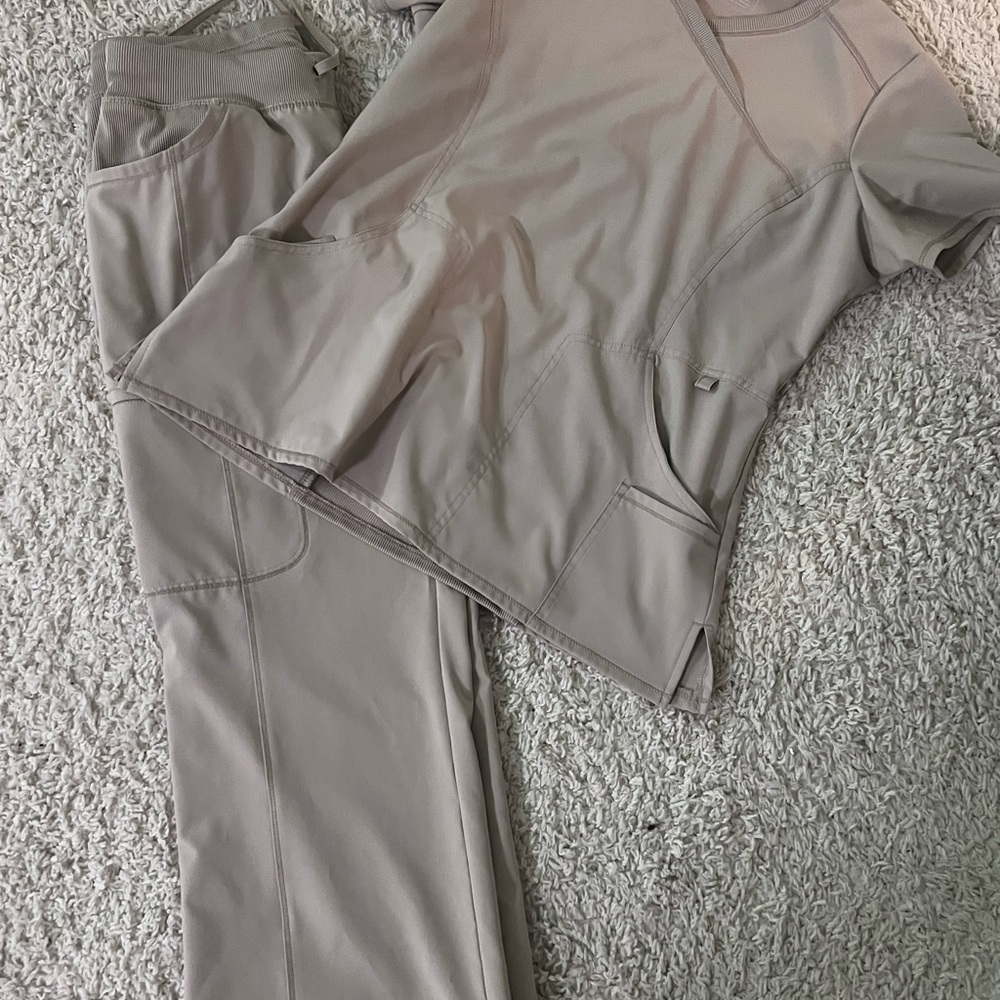 Elegant Beige Women's Pants & Top Set